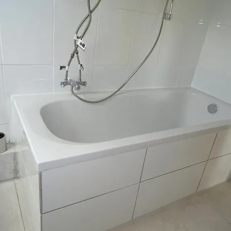 Gemutliche Stadtwohnung Bis Zu 10 Personen In Apartman *